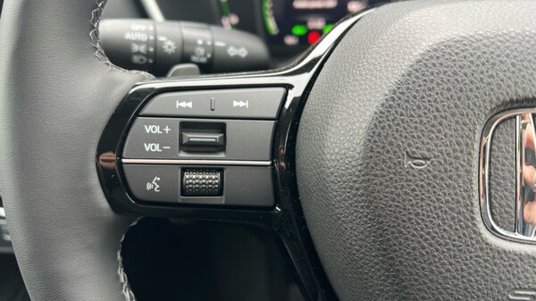 Used Honda CR-V 2025 for sale - 76146000: Photo 23