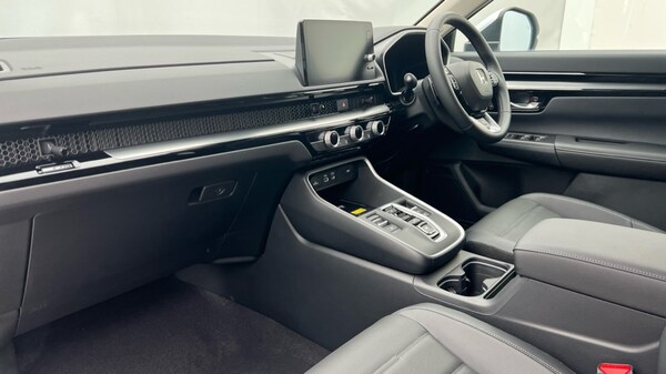 Used Honda CR-V 2025 for sale - 76146000: Photo 2