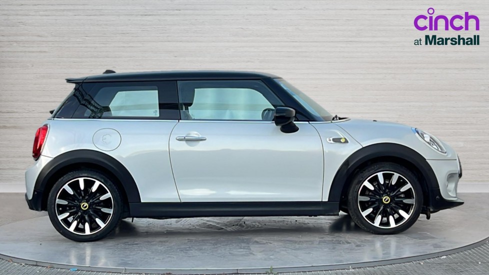Used MINI Hatch 2020 for sale - 76523651: Photo 2