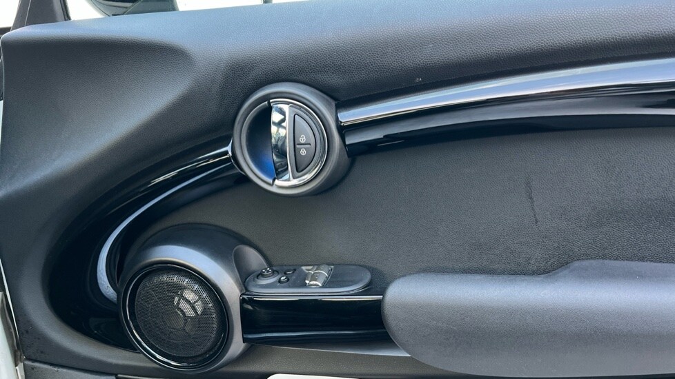 Used MINI Hatch 2020 for sale - 76523651: Photo 32