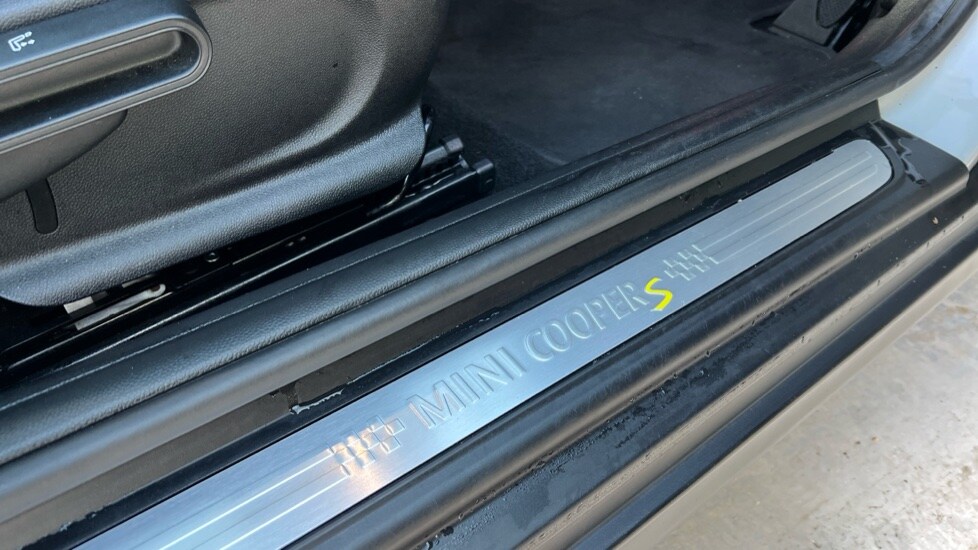 Used MINI Hatch 2020 for sale - 76523651: Photo 38