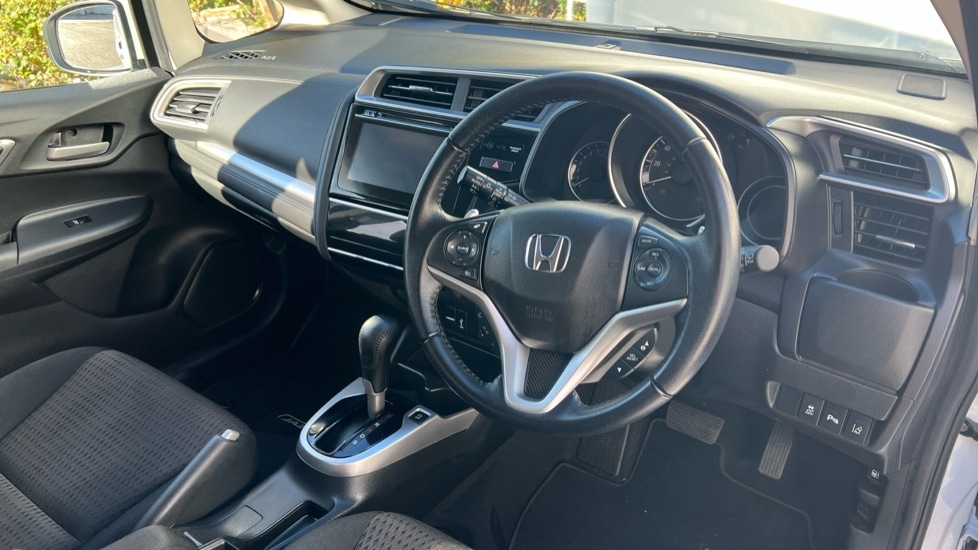 Used Honda Jazz 2018 for sale - 76366460: Photo 14