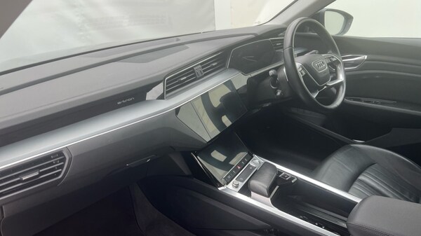 Used Audi e-tron 2020 for sale - 75396377: Photo 10
