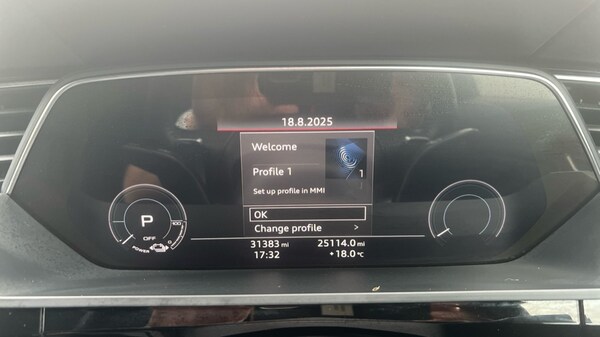 Used Audi e-tron 2020 for sale - 75396377: Photo 13