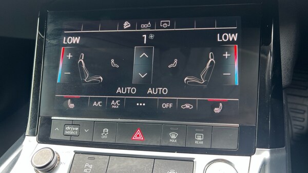 Used Audi e-tron 2020 for sale - 75396377: Photo 31