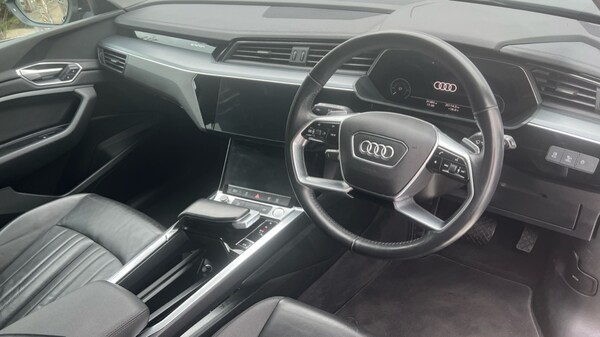 Used Audi e-tron 2020 for sale - 75396377: Photo 9