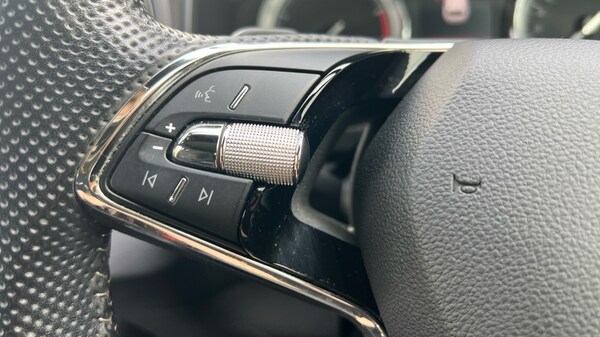 Used Skoda Karoq 2021 for sale - 75396399: Photo 22
