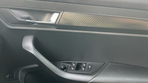 Used Skoda Karoq 2021 for sale - 75396399: Photo 28
