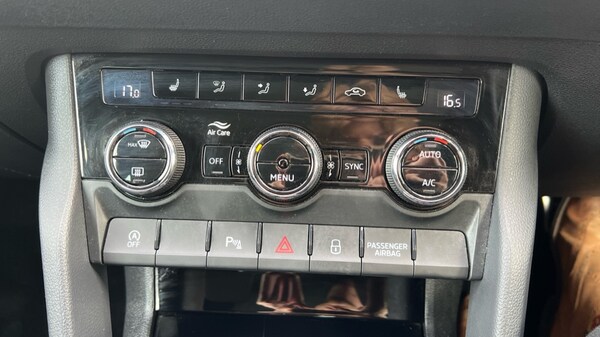 Used Skoda Karoq 2021 for sale - 75396399: Photo 29