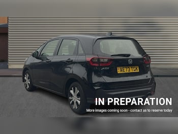 Used Honda Jazz 2023 for sale - 76130878: Photo 2