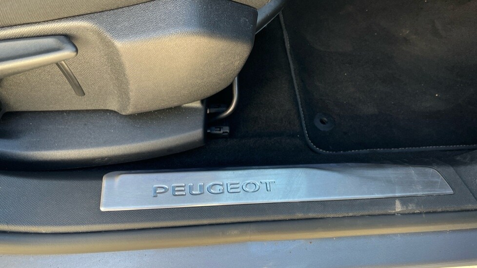 Used Peugeot 3008 2022 for sale - 76804026: Photo 33