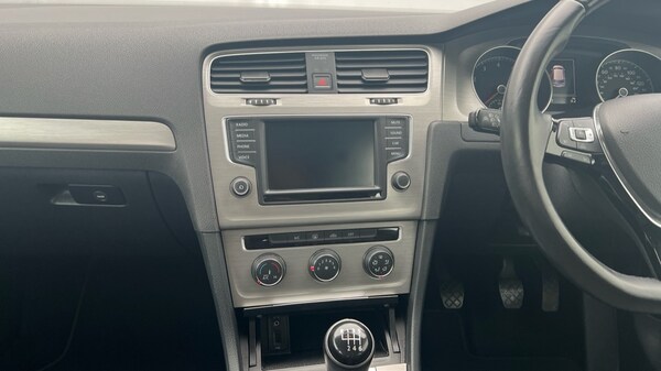 Used Volkswagen Golf 2015 for sale - 76249879: Photo 12