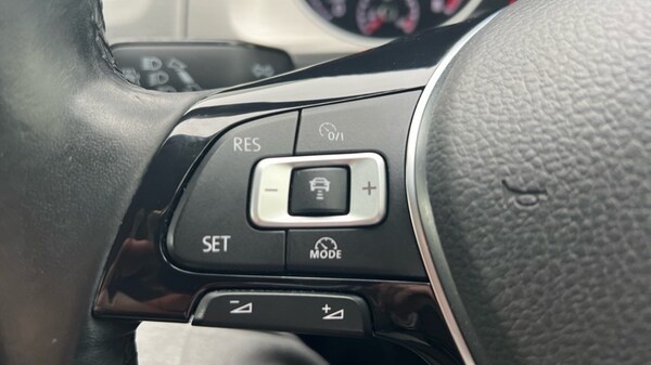 Used Volkswagen Golf 2015 for sale - 76249879: Photo 22