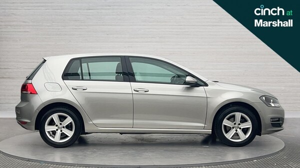 Used Volkswagen Golf 2015 for sale - 76249879: Photo 2