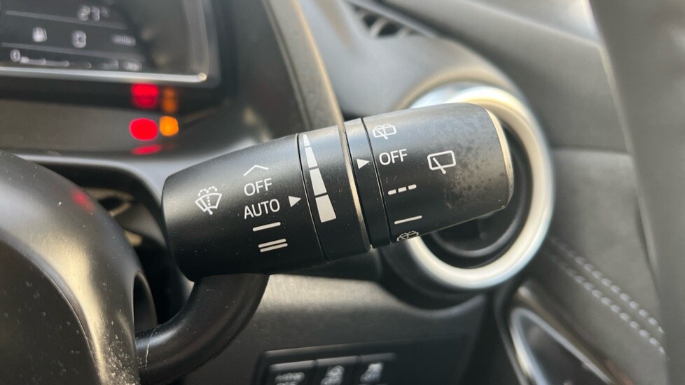 Used Mazda Mazda2 2022 for sale - 75950874: Photo 21