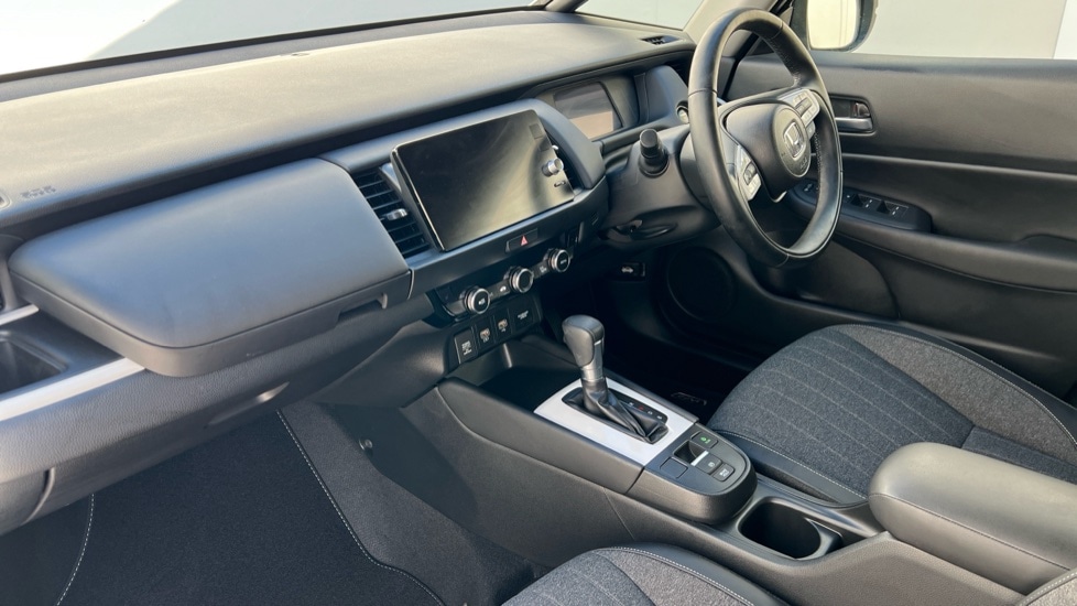 Used Honda Jazz 2024 for sale - 76466569: Photo 2