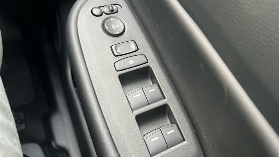 Used Honda Jazz 2025 for sale - 76140420: Photo 27
