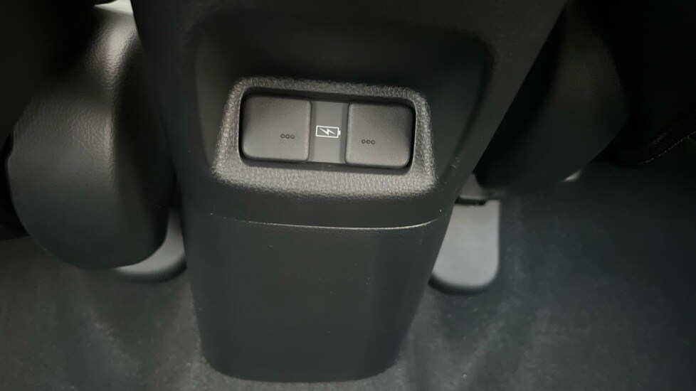Used Honda Jazz 2025 for sale - 76140420: Photo 38