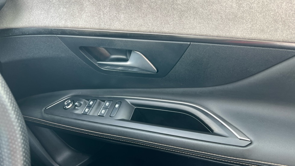 Used Peugeot 3008 2021 for sale - 75796770: Photo 25