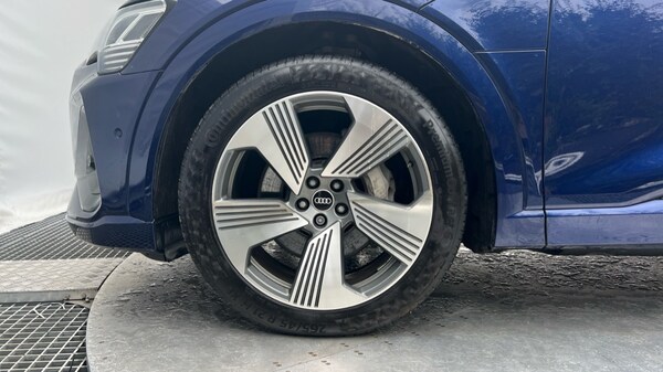 Used Audi e-tron 2021 for sale - 76180229: Photo 17