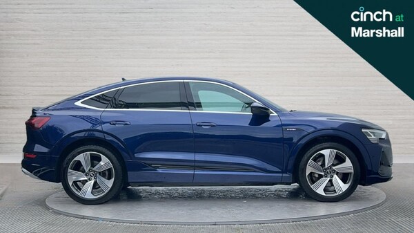 Used Audi e-tron 2021 for sale - 76180229: Photo 2