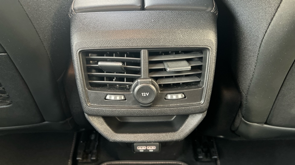 Used Peugeot 3008 2021 for sale - 76487159: Photo 30