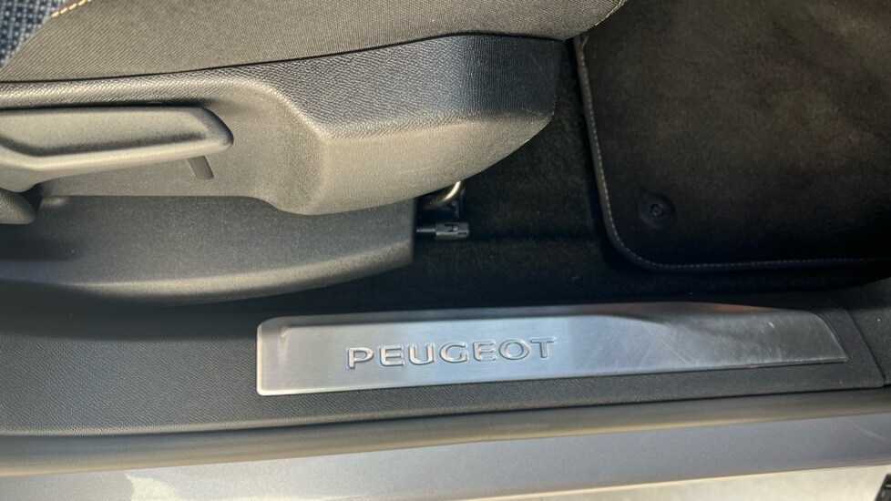 Used Peugeot 3008 2021 for sale - 75886911: Photo 32