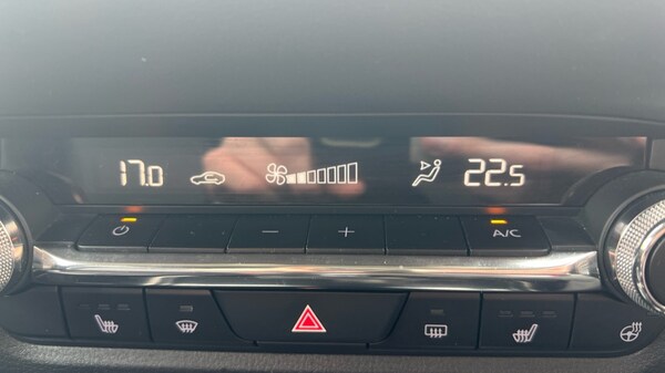 Used Mazda CX-30 2020 for sale - 75636689: Photo 30