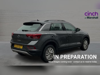 Used Volkswagen T-Roc 2023 for sale - 76960145: Photo