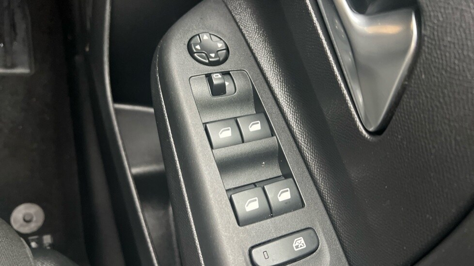 Used Vauxhall Corsa 2022 for sale - 76507645: Photo 25