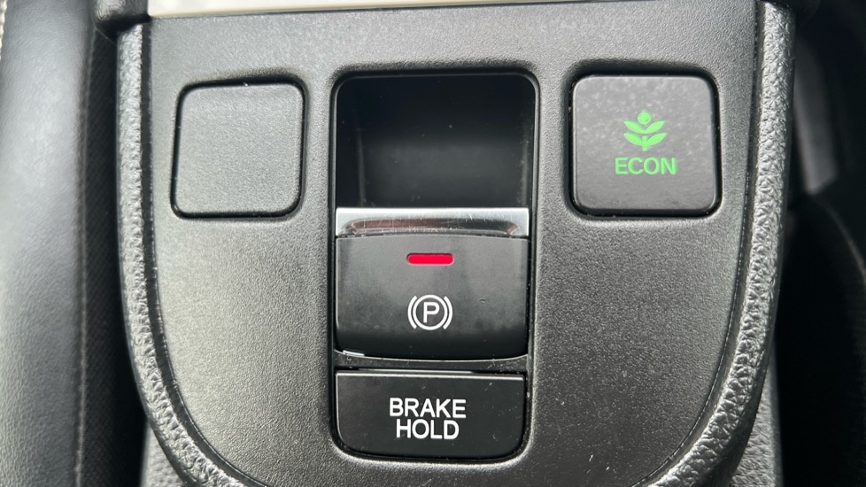 Used Honda Jazz 2021 for sale - 76501538: Photo 32