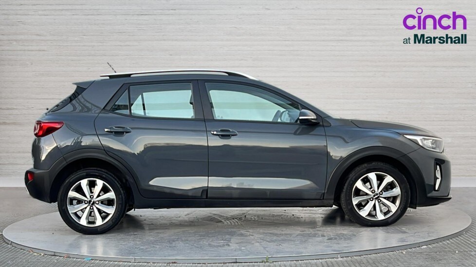 Used Kia Stonic 2022 for sale - 76563816: Photo 2