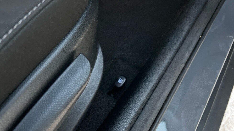 Used Kia Stonic 2022 for sale - 76563816: Photo 22