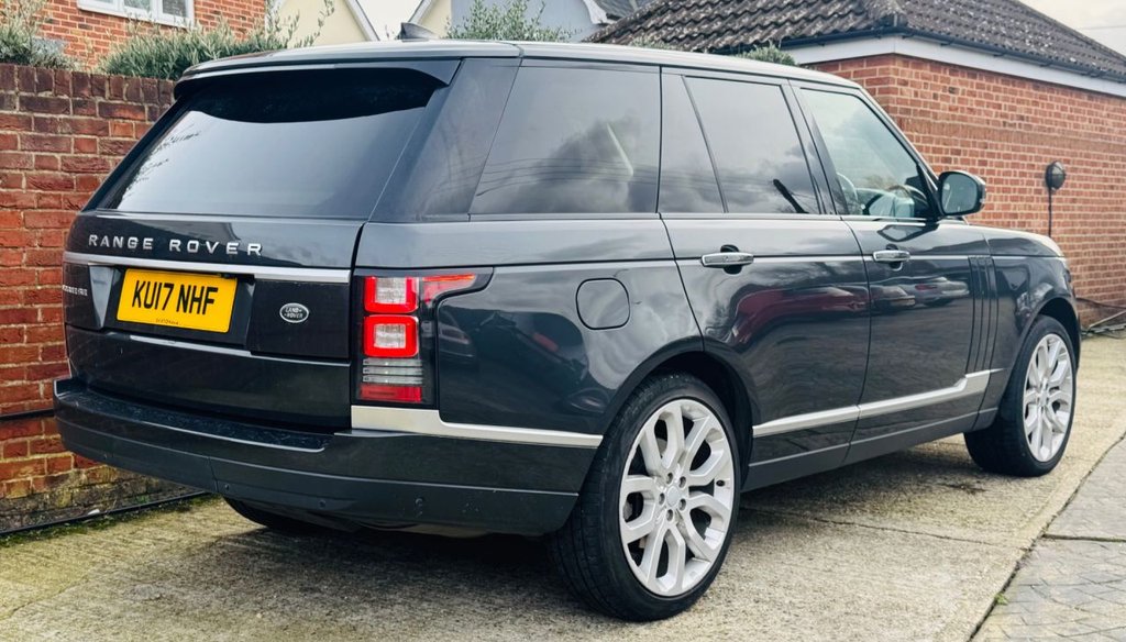 Used Land Rover Range Rover 2017 for sale - 77734019: Photo 10