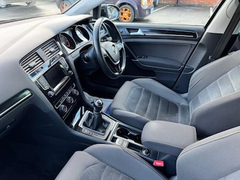 Used Volkswagen Golf 2014 for sale - 77576150: Photo