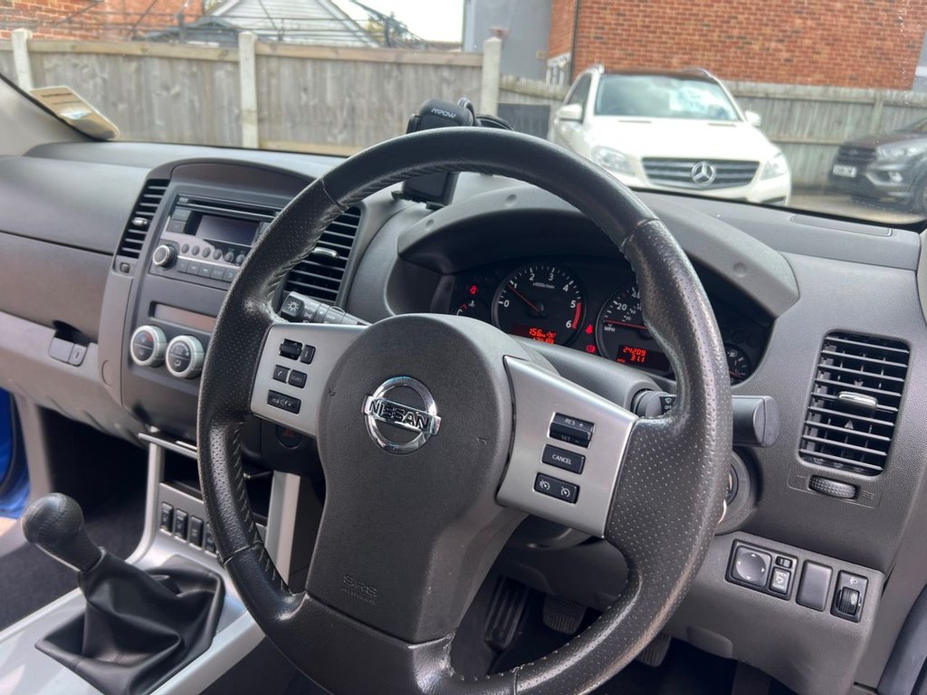 Used Nissan Navara 2013 for sale - 78056294: Photo 2