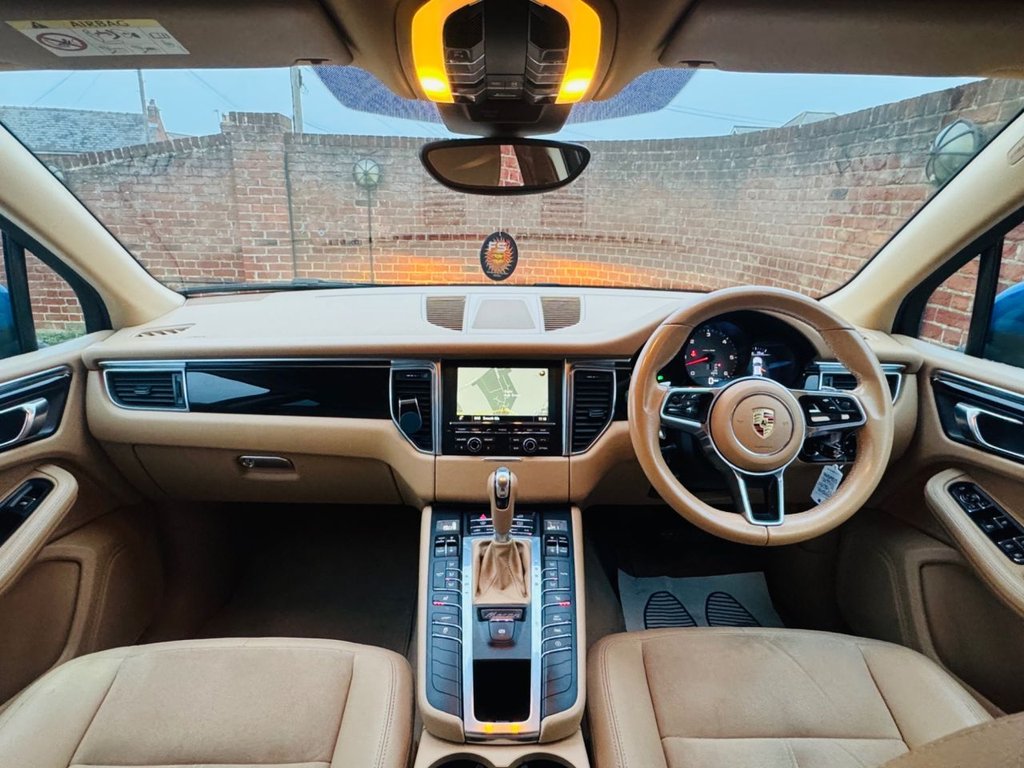 Used Porsche Macan 2015 for sale - 77528411: Photo 15