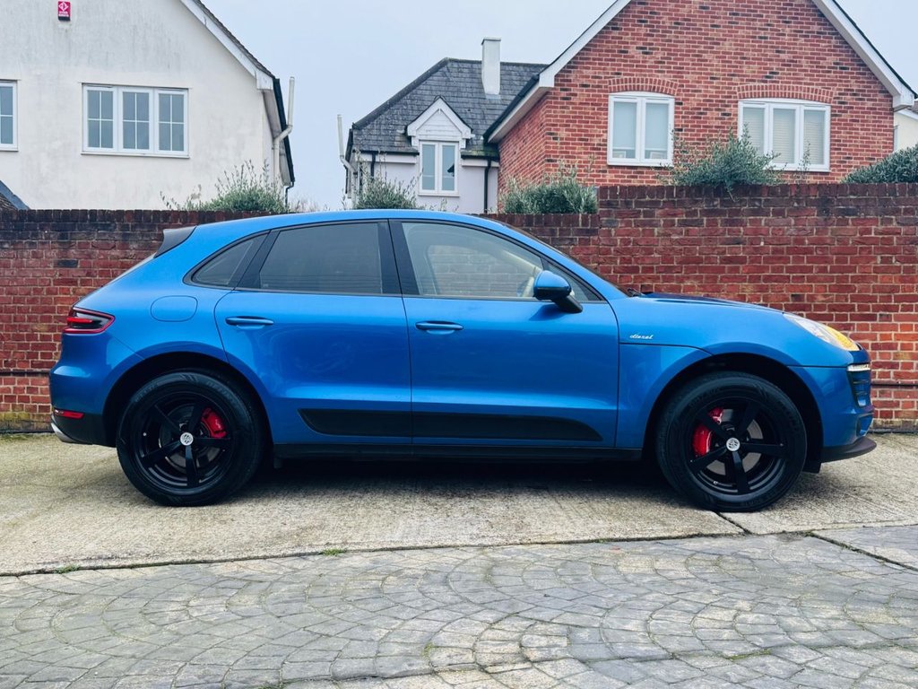 Used Porsche Macan 2015 for sale - 77528411: Photo 3