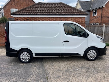 Used Renault Trafic 2017 for sale - 78607400: Photo