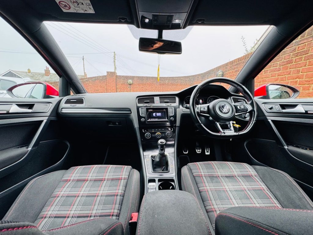 Used Volkswagen Golf 2015 for sale - 77528420: Photo 11