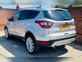 Used Ford Kuga 2019 for sale - 79032512: Photo
