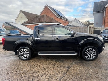 Used Nissan Navara 2017 for sale - 77681082: Photo