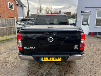 Used Nissan Navara 2017 for sale - 77681082: Photo