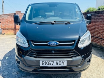 Used Ford Tourneo Custom 2017 for sale - 78974897: Photo