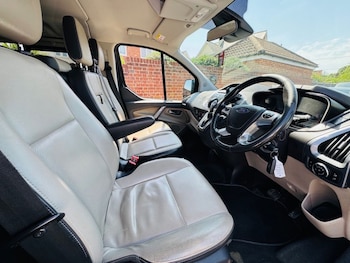 Used Ford Tourneo Custom 2017 for sale - 78974897: Photo