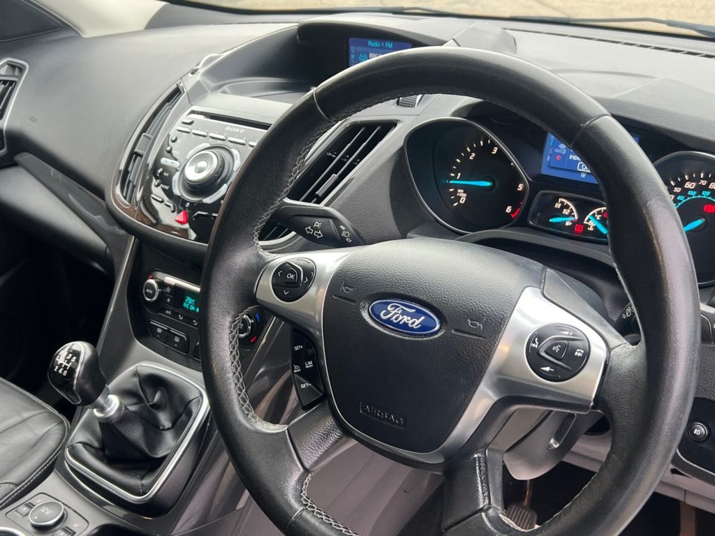 Used Ford Kuga 2014 for sale - 77642734: Photo 2