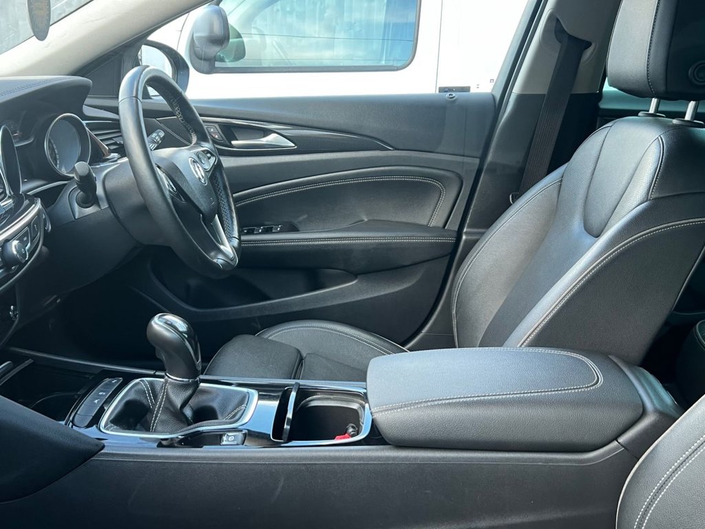 Used Vauxhall Insignia 2018 for sale - 78215813: Photo 2