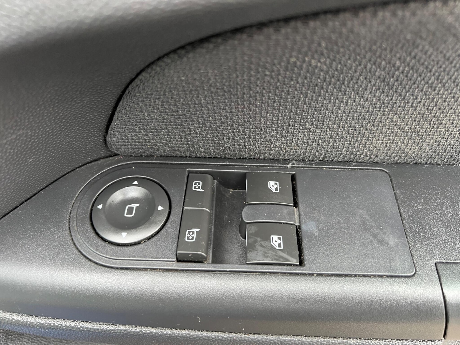 Used Vauxhall Astra for sale - 77670313: Photo 36