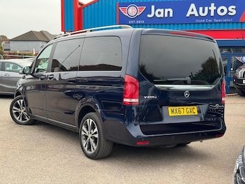 Used Mercedes-Benz V-Class 2018 for sale - 77671021: Photo