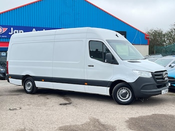 Mercedes-Benz Sprinter feature image